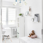 Lampa sufitowa do pokoju chłopca i dziewczynki biało - niebieska w gwiazdki 3xE27 led