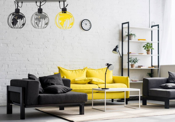 Lampa sufitowa do pokoju młodzieżowego w stylu loft Globus Listwa 3