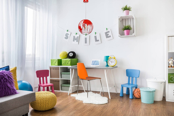 Lampa sufitowa do pokoju dziecka czerwona 1-punktowa Globus 1XE27 Led 