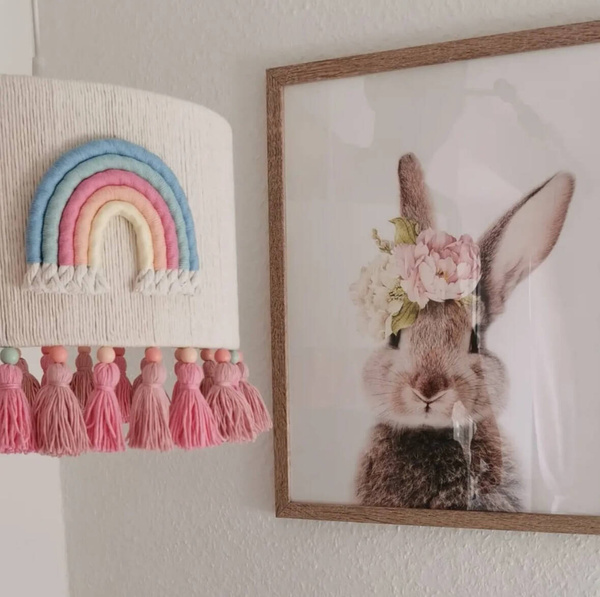 Lampa wisząca do pokoju dziewczynki w stylu Boho Tęcza Różowe Chwosty 35 cm