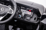 Auto Na Akumulator Mercedes  DK-MT950 4x4 Czarny