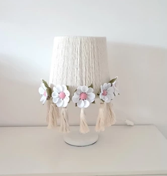Lampka nocna dla dziewczynki w stylu Boho Kwiatowe Love