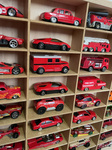 Półka na resoraki Hot Wheels drewniana organizer do pokoju dziecka 54 naturalna 