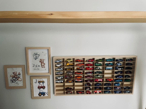 Półka na resoraki Hot Wheels drewniana organizer do pokoju dziecka naturalna 72