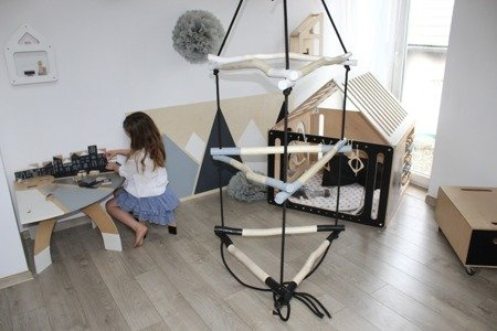 Podwieszany sprzęt gimnastyczny Drabinka Trójkąt Premium 3 poziomy do pokoju dziecięcego