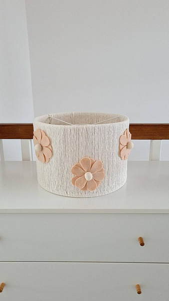 Lampa dla dziewczynki w stylu Boho Kwiaty Nude