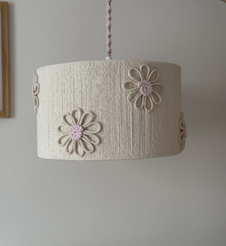 Lampa wisząca do pokoju dziewczynki w stylu Boho Wiosenne Kwiaty 35 cm