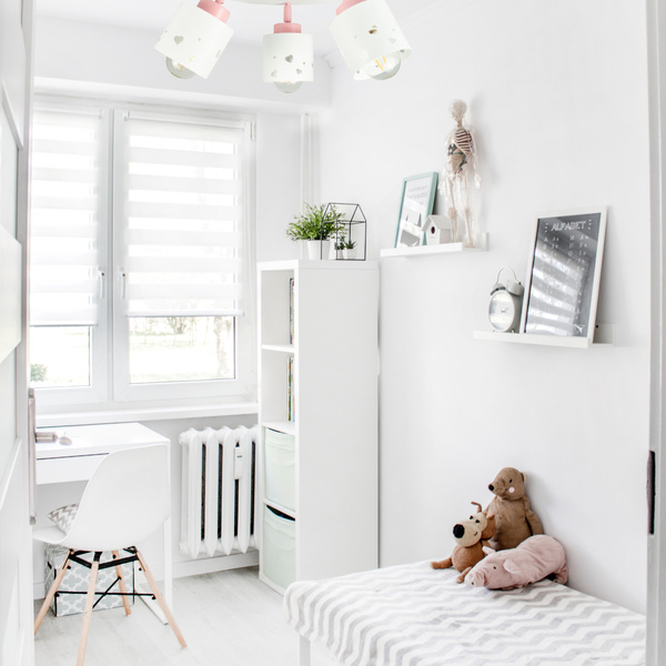 Lampa sufitowa do pokoju dziewczynki biało różowa serca 3xE27