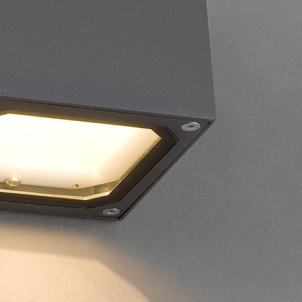 Lampa na elewację KHUMBU kostka 11cm