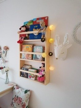 Półka wisząca do pokoju dziecka drewniana naturalna