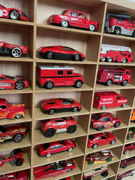 Półka na resoraki Hot Wheels drewniana organizer do pokoju dziecka 54 naturalna 