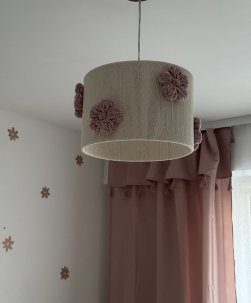 Lampa wisząca do pokoju dziewczynki w stylu Boho Kwiatki Brudny Róż 35 cm