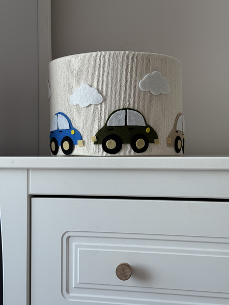 Lampa wisząca do pokoju chłopca w stylu Boho Autka średnica 35 cm 1xE27 Led 