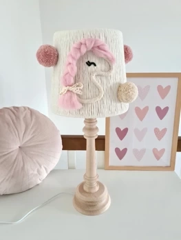 Lampka nocna dla dziewczynki w stylu Boho Koniki
