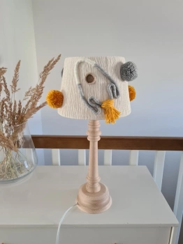 Lampka nocna do pokoju dziecka w stylu Boho W Kosmosie