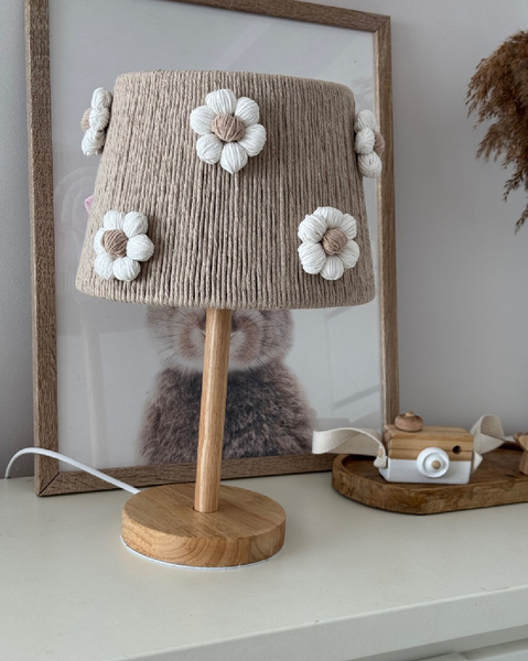 Lampka nocna do pokoju dziewczynki w stylu Boho Stokrotki
