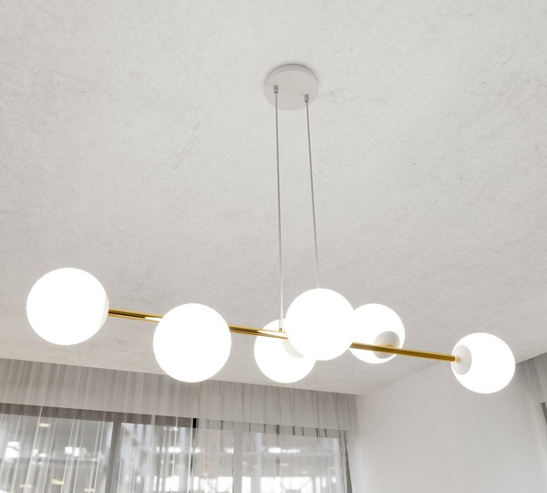Nowoczesna lampa wisząca nad wyspę biało- złota GRAVITY 6 WH GOLD