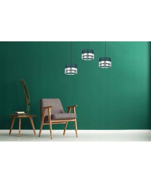 Elegancka Lampa Wisząca ze Srebrzystymi Detalami na Abażurach